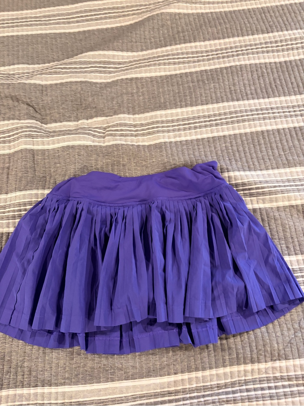 Lululemon Women's Size 6 Purple Pleated Skirt with attached shorts